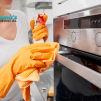 Santana's Cleaning - Oven Cleaning